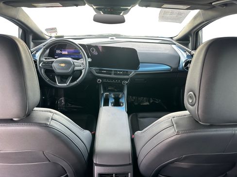 Used 2024 Chevrolet Equinox EV LT FWD image 10