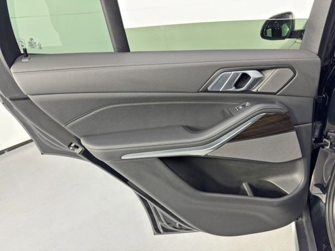 Used 2024 BMW X5 sDrive40i w/ Premium Package image 51