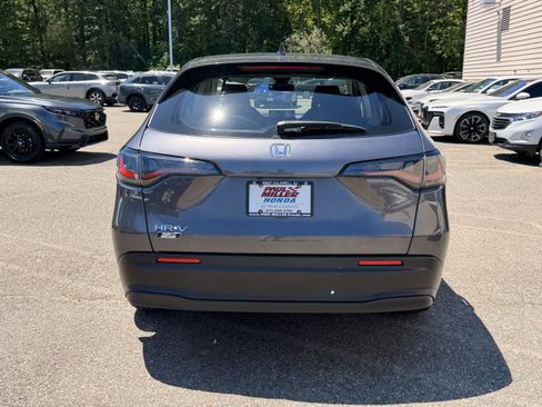 Used 2025 Honda HR-V LX image 5