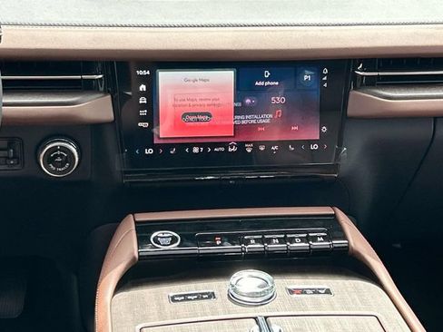 New 2026 Lincoln Navigator L Reserve AWD/4WD image 16