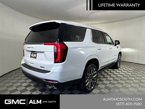 New 2026 GMC Yukon Denali Ultimate w/ LPO, Floor Liner Package AWD/4WD image 6