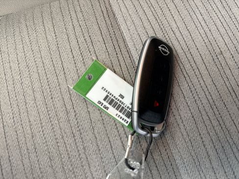 Used 2023 Nissan Rogue SV AWD/4WD image 26