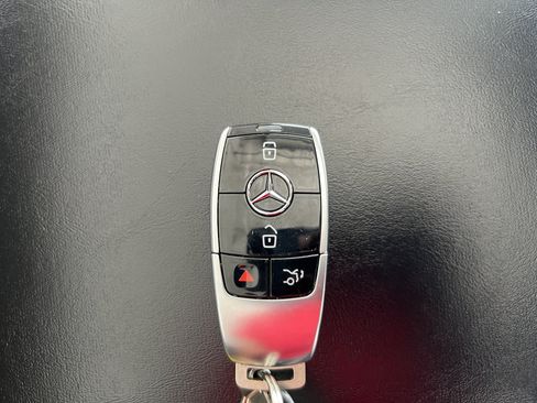 Used 2022 Mercedes-Benz E 350 Sedan image 23