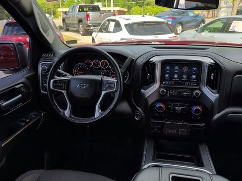 Used 2021 Chevrolet Silverado 1500 LT Trail Boss w/ Bed Protection Package AWD/4WD image 11