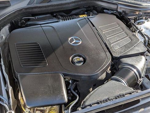 Certified 2025 Mercedes-Benz GLC 300 image 21