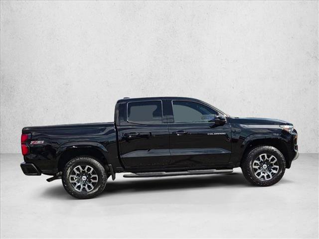 Used 2023 Chevrolet Colorado Z71 w/ Z71 Convenience Package 2 AWD/4WD image 9
