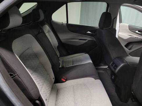 Used 2022 Chevrolet Equinox LT image 21