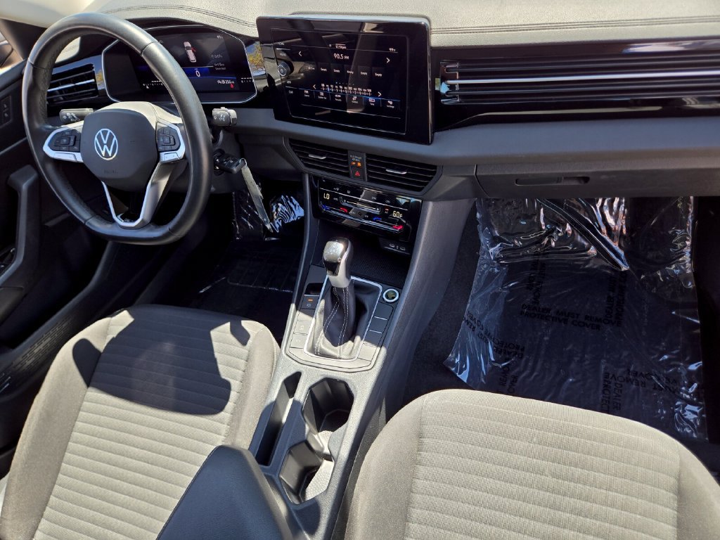 Used 2025 Volkswagen Jetta S FWD image 15