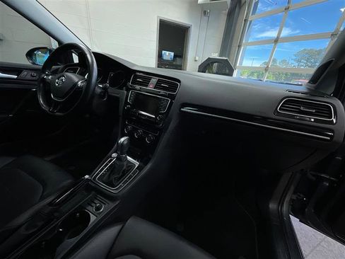 Used 2015 Volkswagen Golf TDI SEL image 26