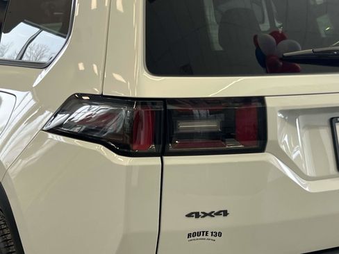 New 2026 Jeep Cherokee Limited image 9