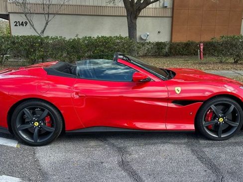 Used 2019 Ferrari Portofino RWD image 7