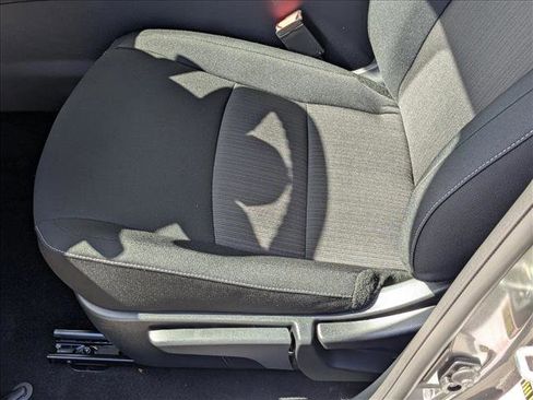 New 2025 Nissan Sentra SV image 4