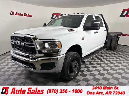 Used 2024 RAM 3500 Tradesman w/ Chrome Appearance Group AWD/4WD image 1
