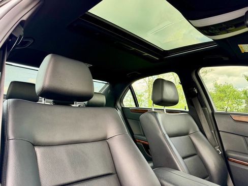 Used 2013 Mercedes-Benz E 350 4MATIC Sedan image 12