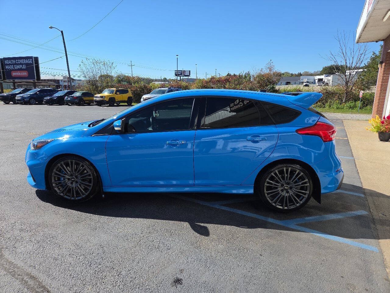 Used 2017 Ford Focus RS AWD/4WD image 2