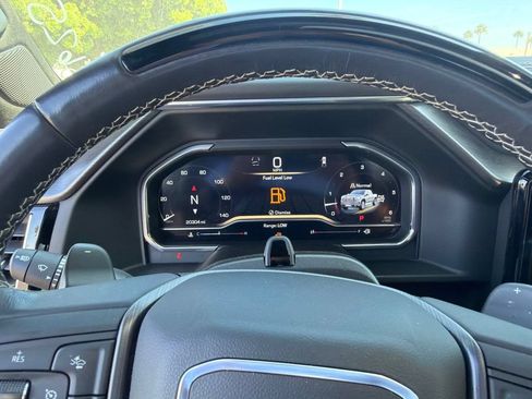 Used 2024 GMC Sierra 1500 Denali Ultimate AWD/4WD image 32