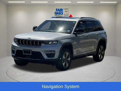 Used 2023 Jeep Grand Cherokee 4WD 4xe w/ Luxury Tech Group II image 3