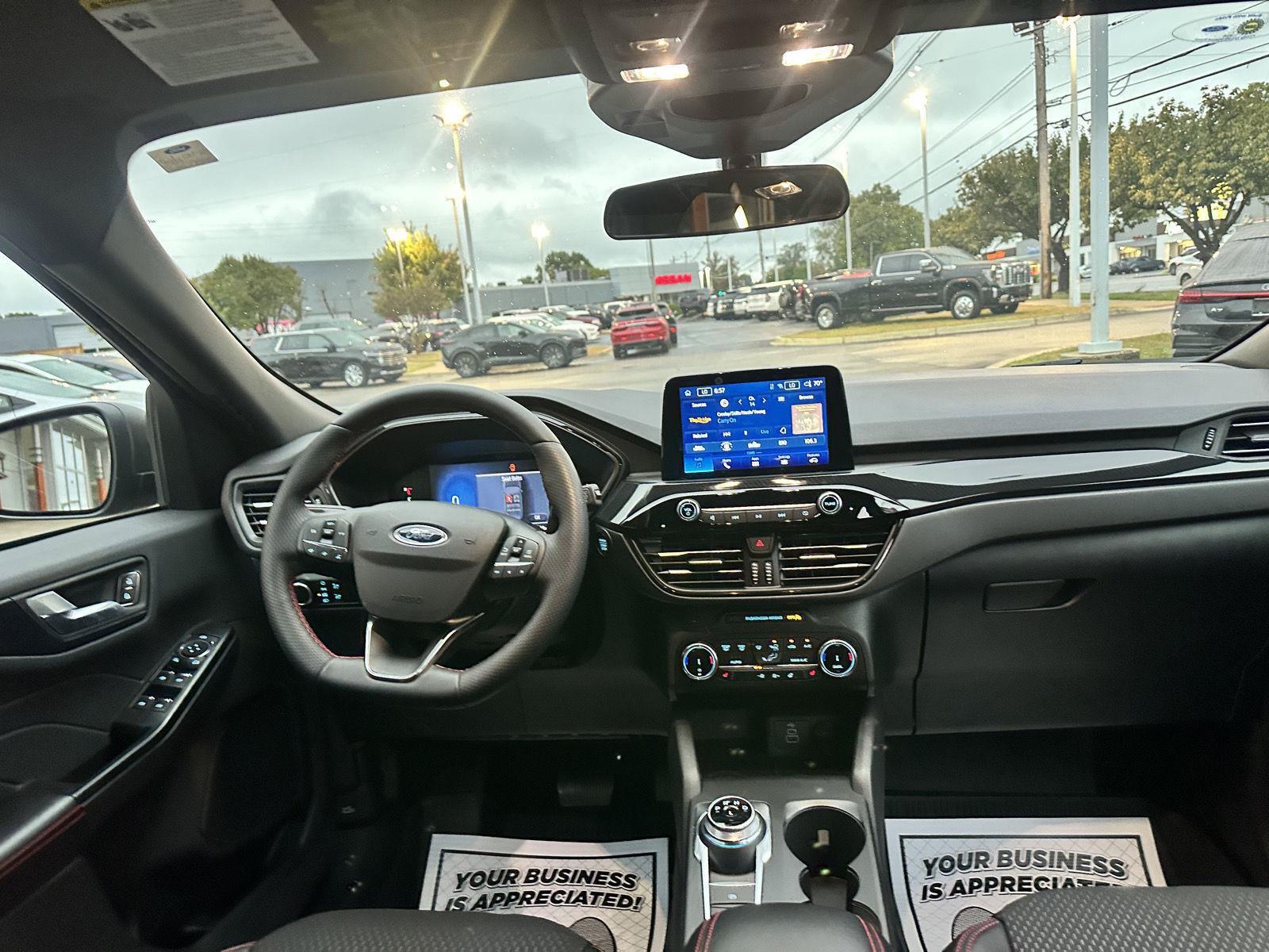 Used 2025 Ford Escape ST-Line w/ Cold Weather Package AWD/4WD image 11