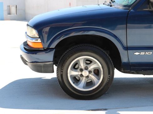 Used 2003 Chevrolet S10 Pickup LS RWD image 8