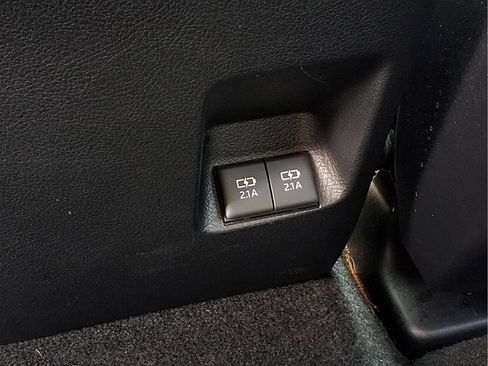 Used 2022 Toyota 4Runner Limited AWD/4WD image 22