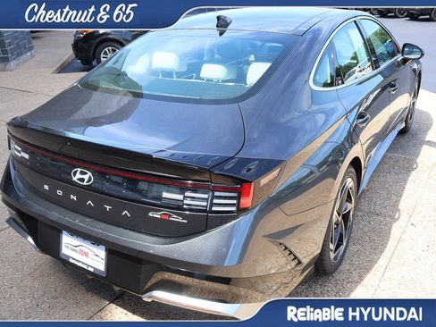 Certified 2025 Hyundai Sonata SEL FWD image 6