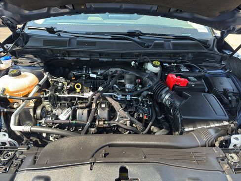 Used 2022 Lincoln Corsair Standard w/ Equipment Group 101A image 10