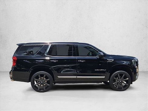 Used 2024 GMC Yukon Denali AWD/4WD image 4