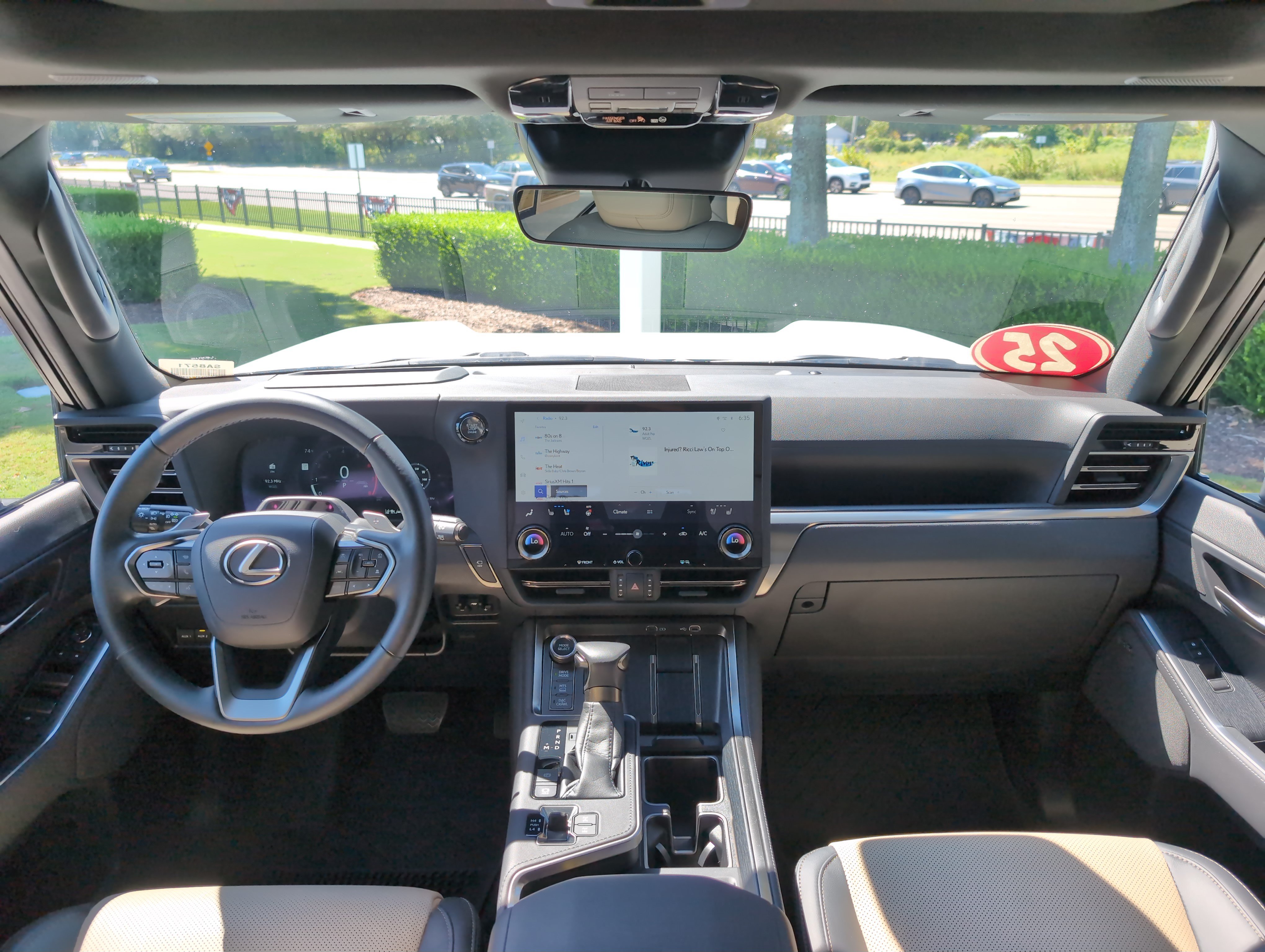 Used 2025 Lexus GX 550 AWD/4WD image 29