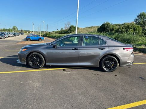 Used 2018 Toyota Camry LE FWD image 27