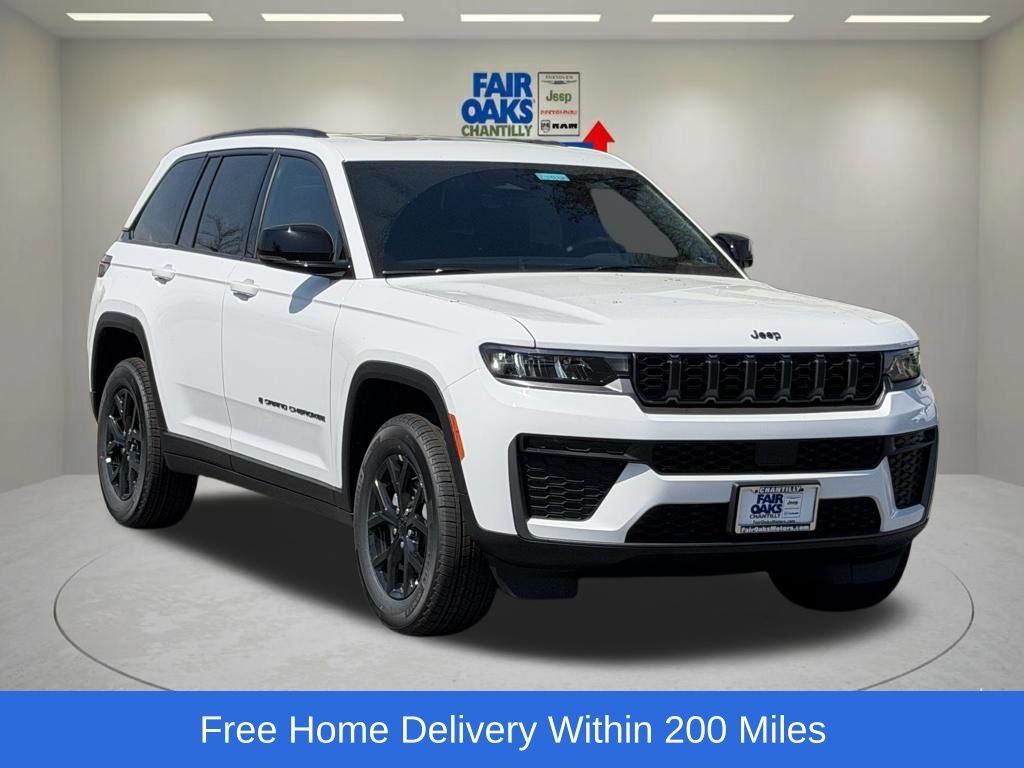 New 2026 Jeep Grand Cherokee Altitude AWD/4WD image 1