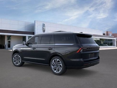 New 2026 Lincoln Navigator Reserve AWD/4WD image 5