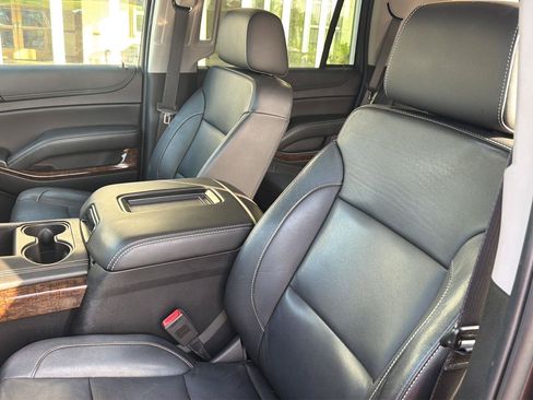 Used 2018 Chevrolet Tahoe LT w/ Off-Road Package AWD/4WD image 31