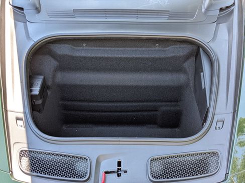 Certified 2026 Porsche 911 GT3 RWD image 33