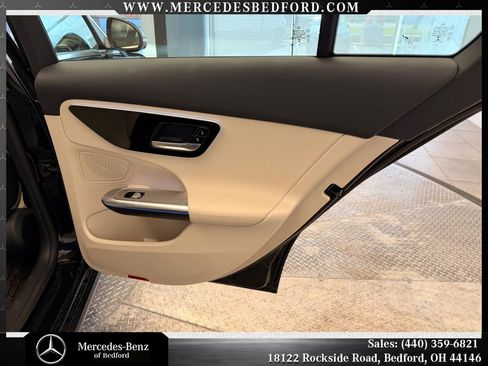 Used 2023 Mercedes-Benz C 300 4MATIC Sedan image 25