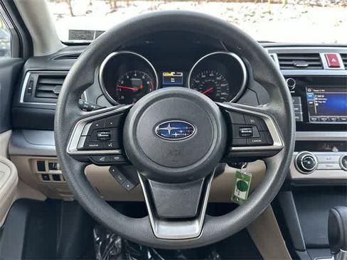 Used 2018 Subaru Outback 2.5i image 7