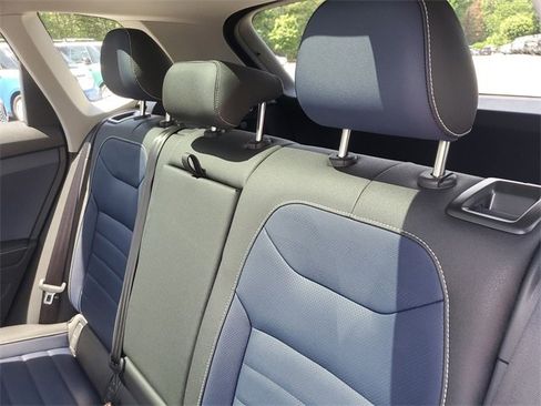 New 2025 Volkswagen Taos SEL image 10