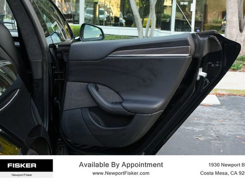 Used 2022 Tesla Model S image 25