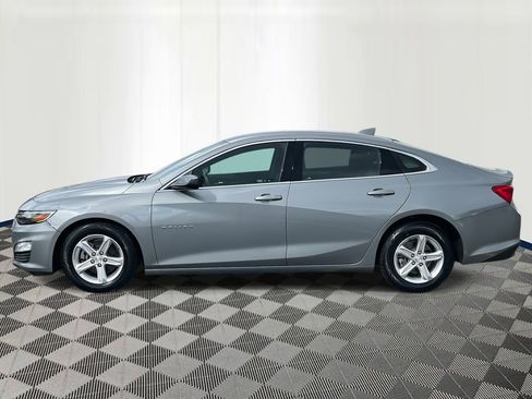 Used 2024 Chevrolet Malibu LT FWD image 2