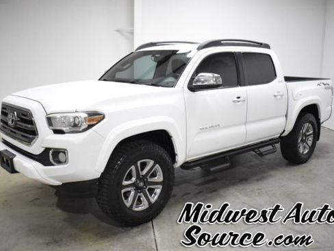 Used 2017 Toyota Tacoma Limited w/ Tow Package AWD/4WD image 1