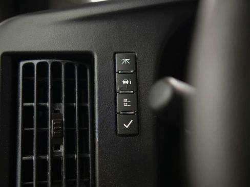 Used 2025 Chevrolet Express 2500 w/ Driver Convenience Package RWD image 8