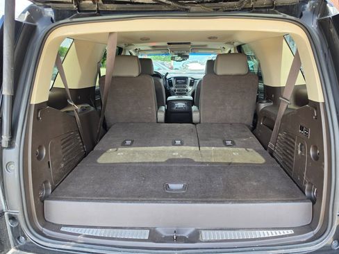 Used 2018 GMC Yukon Denali AWD/4WD image 9