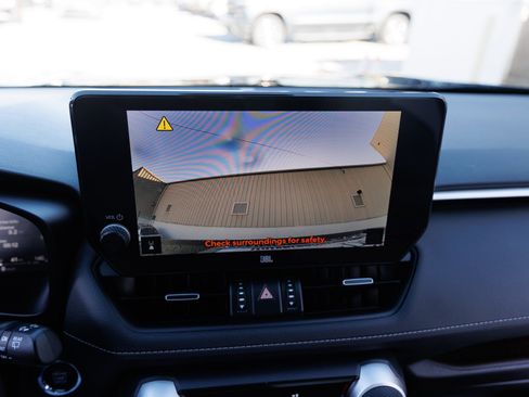 Used 2024 Toyota RAV4 Limited image 22