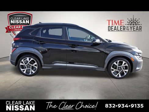 Used 2022 Hyundai Kona Limited w/ Cargo Package FWD image 8