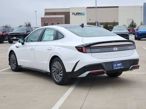 New 2026 Hyundai Sonata Limited image 3