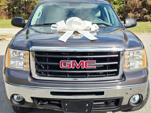 Used 2010 GMC Sierra 1500 SLE w/ Power Pack Plus image 2