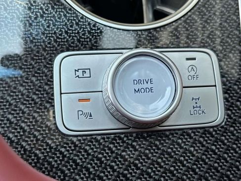 Used 2025 Genesis GV80 3.5T e-SC image 33