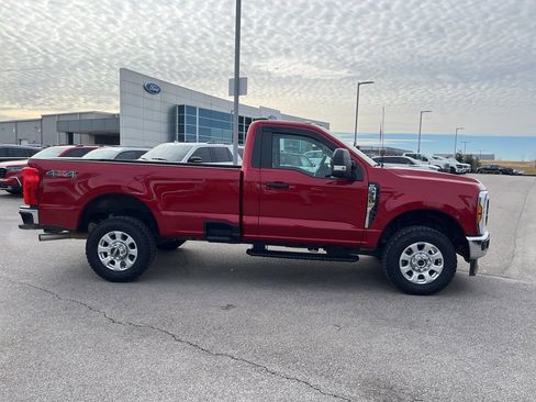 Used 2024 Ford F350 XLT image 4