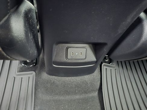 Used 2024 Kia Soul GT-Line FWD image 25