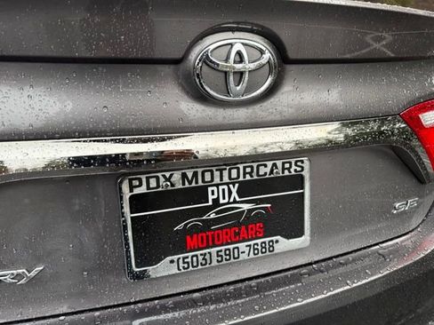 Used 2016 Toyota Camry SE image 29