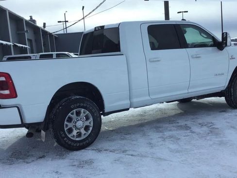 Used 2024 RAM 3500 Laramie w/ Towing Technology Group AWD/4WD image 8
